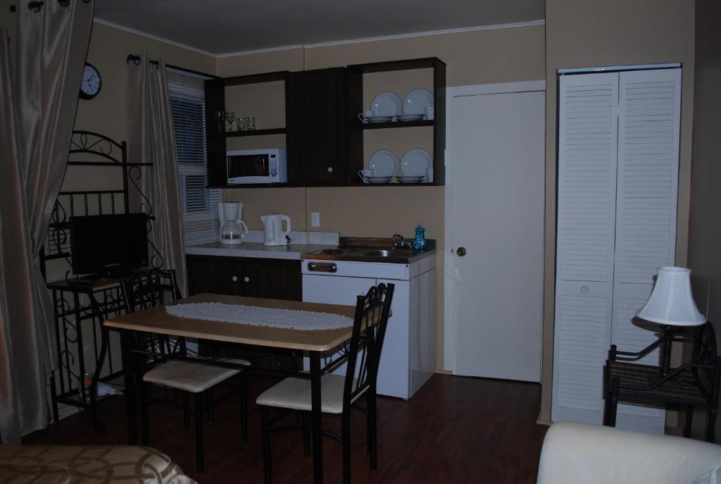 Motel Chez Ti-lou 2*
